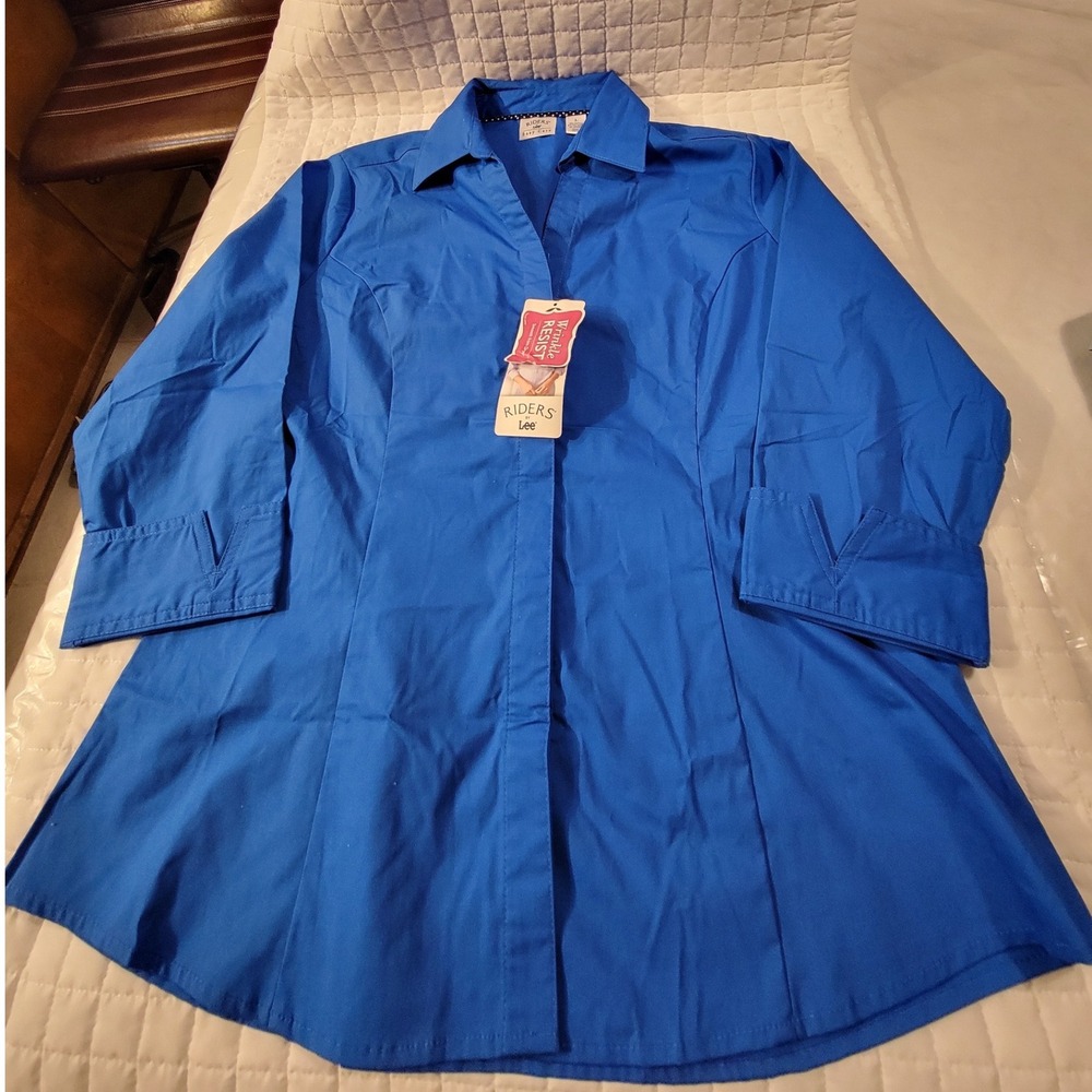 NWT Riders by Lee Large Easy Care Royal Blue‎ Button-Down Three-Quarter Sleeves